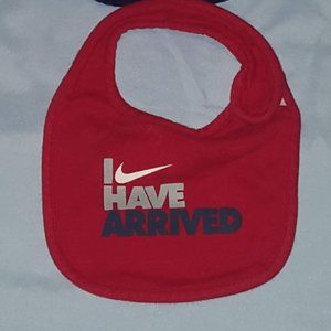 2 Nike & Carters Babies Bib (Lot)